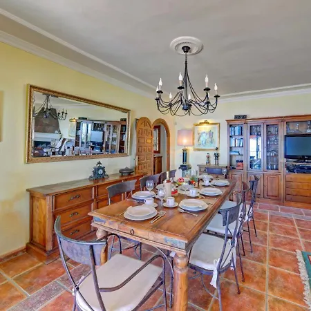 ヴィラ Flora Mar By Interhome カルプ